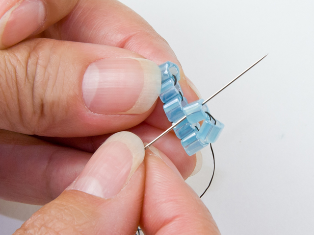 Decrease and Increase Brick Stitch Step 04