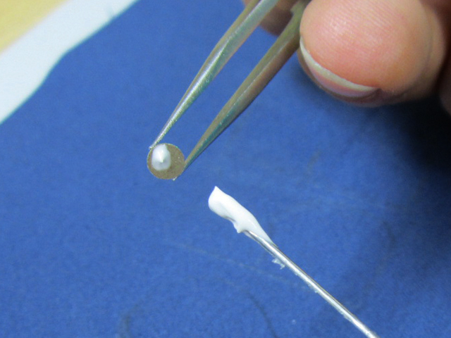 Adding Flatbacks to Fabric Step 3